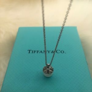 Tiffany & Co. Jewelry - Tiffany & Co. Heart Cap Pearl Necklace 16” Tiffany & Co. Jewelry - Tiffany & Co. Heart Cap Pearl Necklace 16”